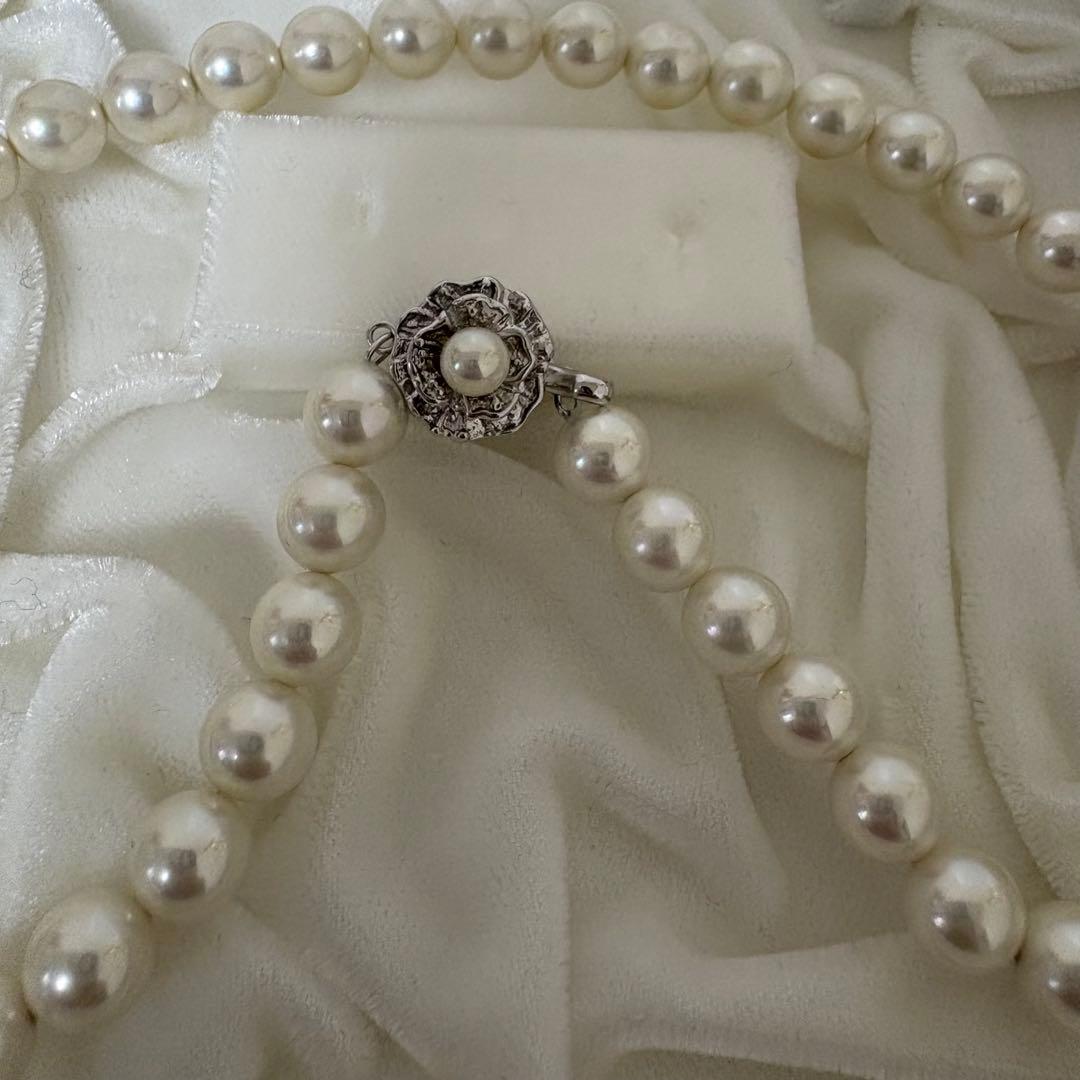 White Akoya pearl necklace with 8.0mm genuine pearls and 40 cm length
