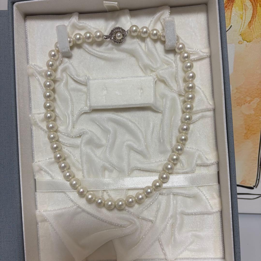 White Akoya pearl necklace with 8.0mm genuine pearls and 40 cm length