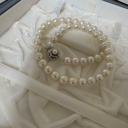 White Akoya pearl necklace with 8.0mm genuine pearls and 40 cm length