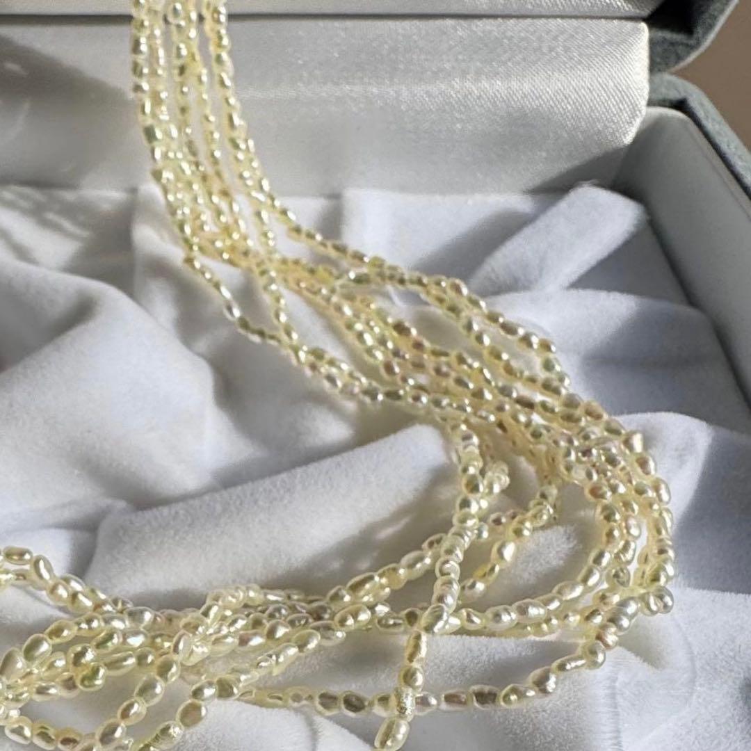 K14 Akoya pearl mugwartless bead necklace with 8 strands and K14 pink gold clasp, 43 cm length