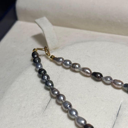 K18 Black Butterfly Keshiwase natural pearl mustard necklace with peacock pearls measuring 4.0-6.0 mm on 42.5 cm chain