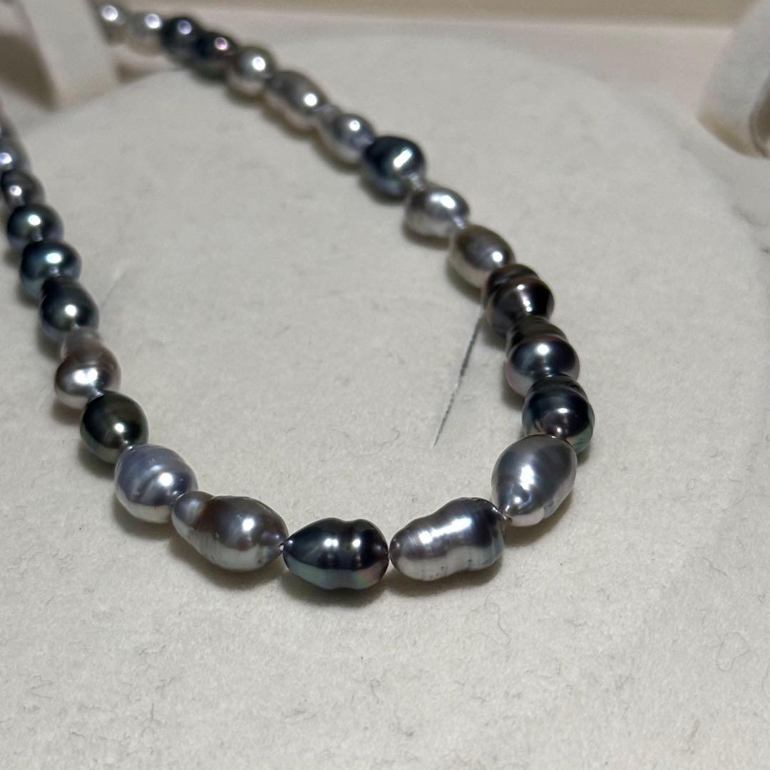 K18 Black Butterfly Keshiwase natural pearl mustard necklace with peacock pearls measuring 4.0-6.0 mm on 42.5 cm chain