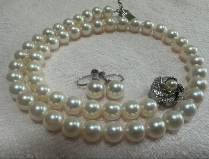 Daimaru Akoya white pink round pearl necklace with silver K14 chain measuring 42cm