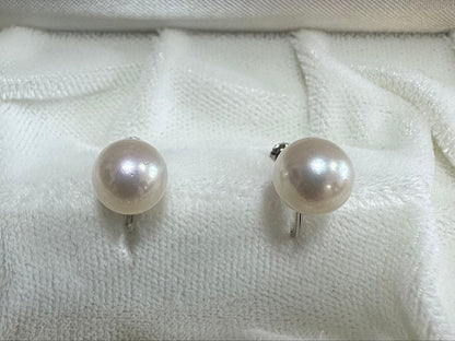 Daimaru Akoya white pink round pearl necklace with silver K14 chain measuring 42cm
