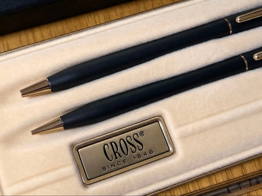 CROSS CLASSIC BLACK 2501 ball pen and pencil set with black matte finish displayed in box