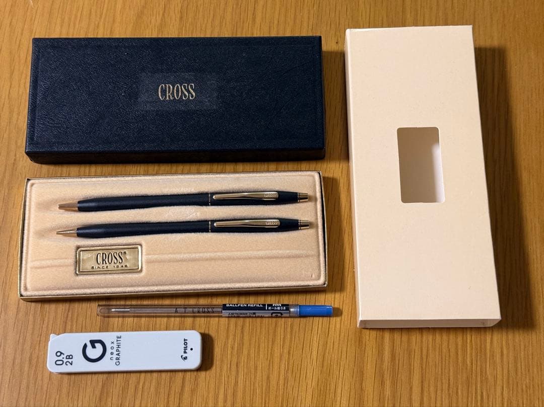 CROSS CLASSIC BLACK 2501 ball pen and pencil set with black matte finish displayed in box