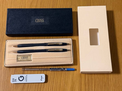 CROSS CLASSIC BLACK 2501 ball pen and pencil set with black matte finish displayed in box