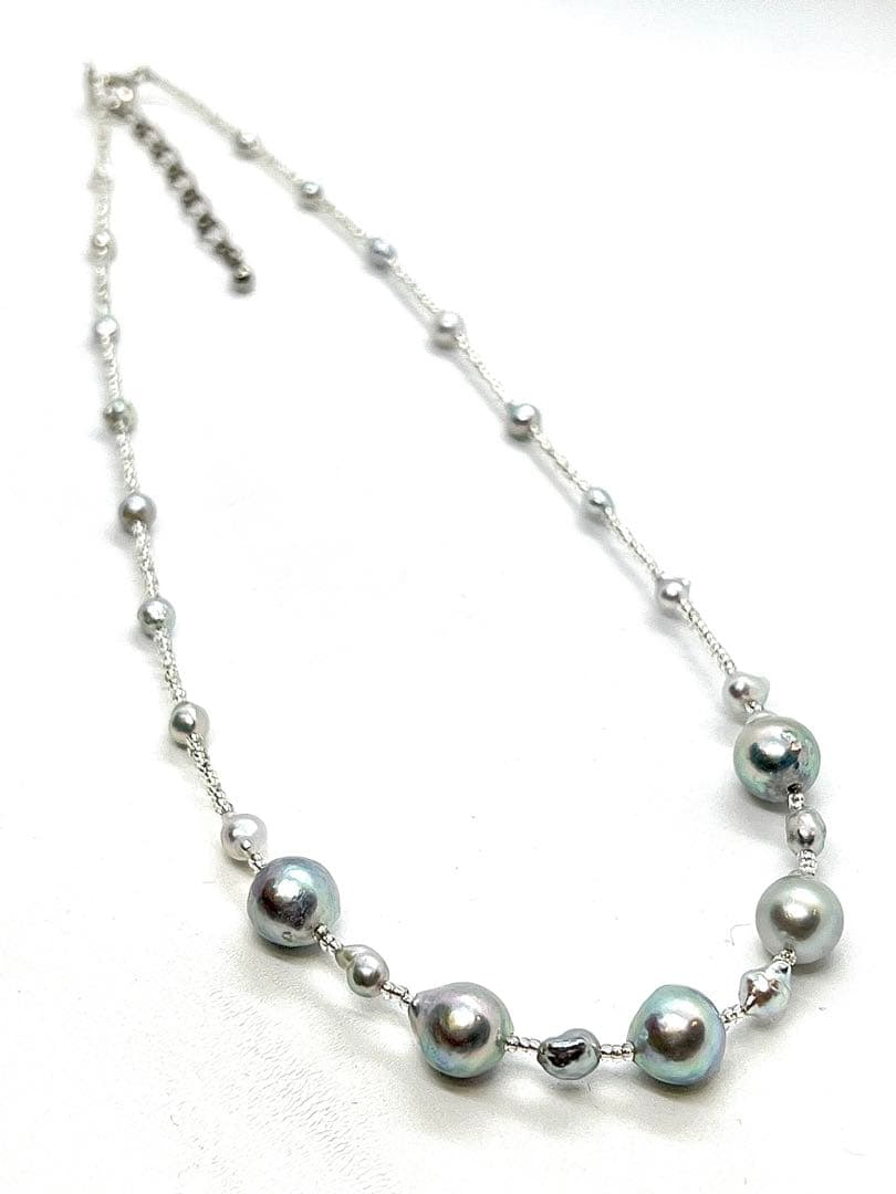 Akoya pearl necklace with 8-10 mm pearls, small baby pearls, Italian gold foil, and Venetian glass parts