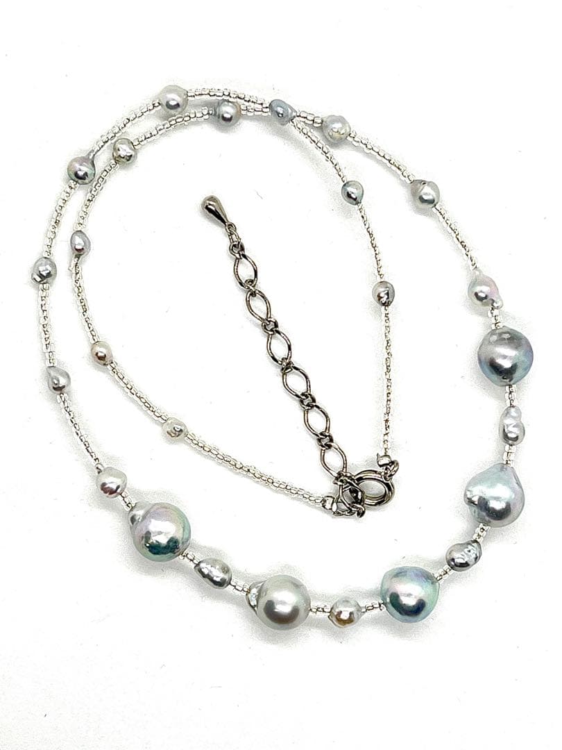 Akoya pearl necklace with 8-10 mm pearls, small baby pearls, Italian gold foil, and Venetian glass parts