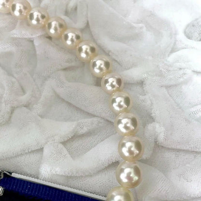 Tasaki Current Clasp Akoya pearl necklace with large 8.5-9.0mm pearls and 42.5cm length