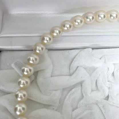 Tasaki Current Clasp Akoya pearl necklace with large 8.5-9.0mm pearls and 42.5cm length
