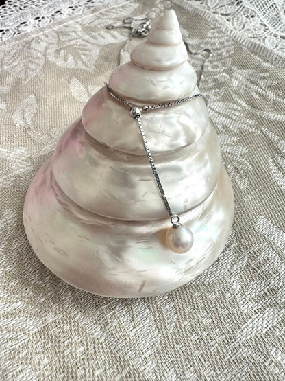 Akoya pearl silver necklace 50cm length with 6mm pearls, adjustable chain in simple elegant design