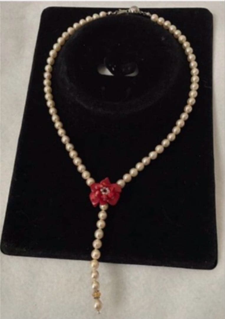 Akoya pearl flower coral necklace with 7mm pearls and 2.7cm rose pendant on 42cm chain