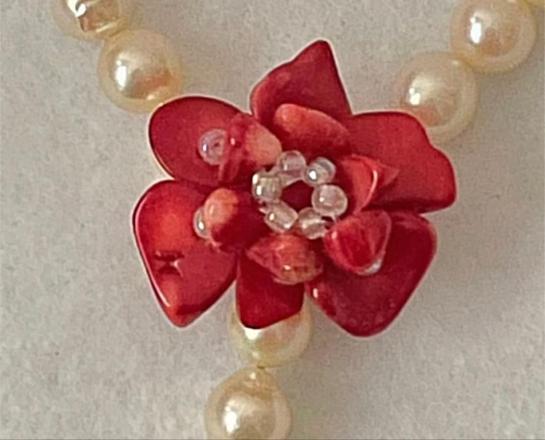 Akoya pearl flower coral necklace with 7mm pearls and 2.7cm rose pendant on 42cm chain