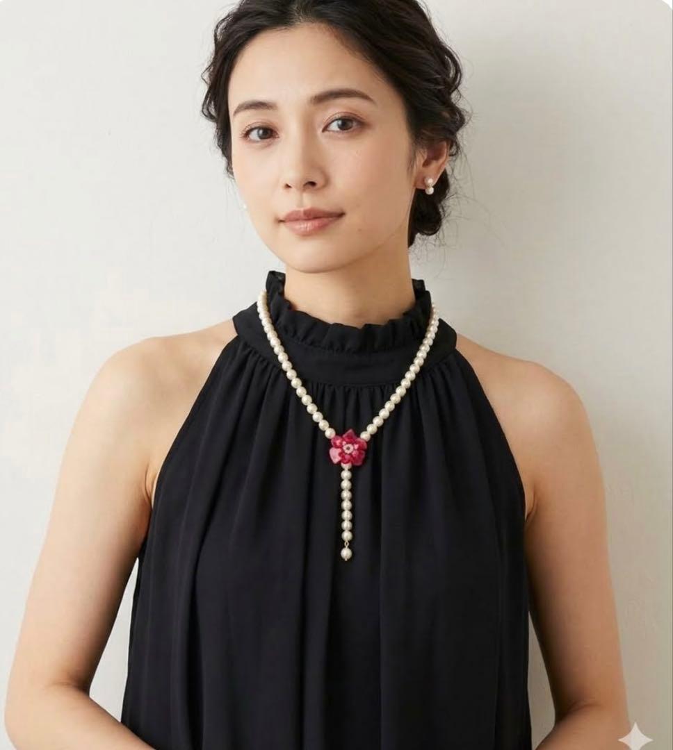 Akoya pearl flower coral necklace with 7mm pearls and 2.7cm rose pendant on 42cm chain