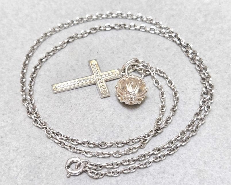 Agete Cross Necklace made of Silver925 with 51 cm length and detailed cross pendant