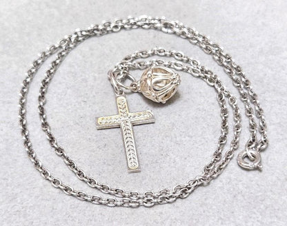 Agete Cross Necklace made of Silver925 with 51 cm length and detailed cross pendant