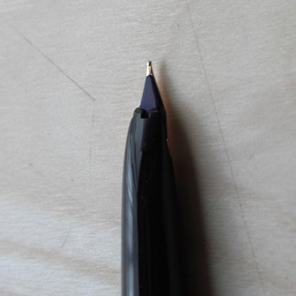 Pilot Pen Elite 95S with 14K medium nib, blue black ink, black resin shaft, and aluminum double anodized cap