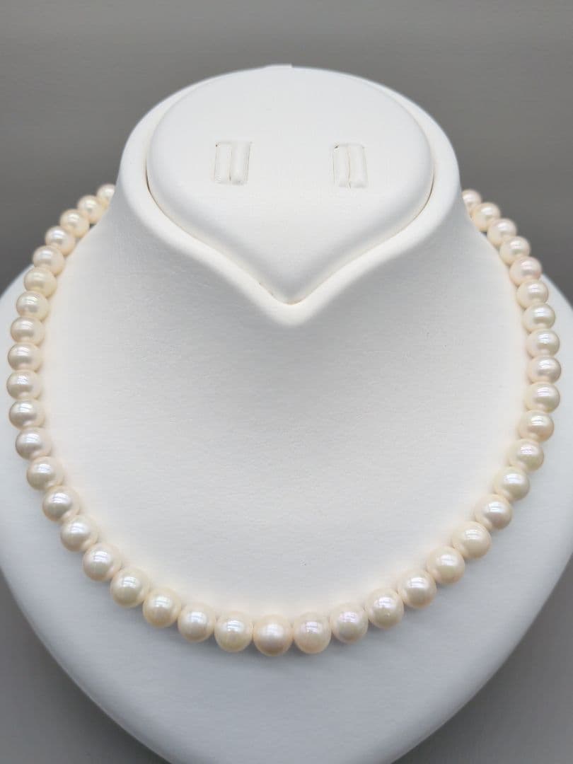 Akoya genuine white pearl necklace with 7.5-8mm pearls and silver clasp, 41.7cm long