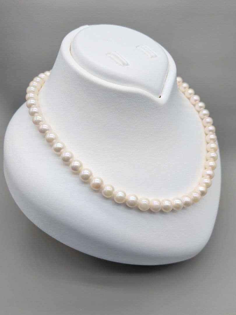 Akoya genuine white pearl necklace with 7.5-8mm pearls and silver clasp, 41.7cm long