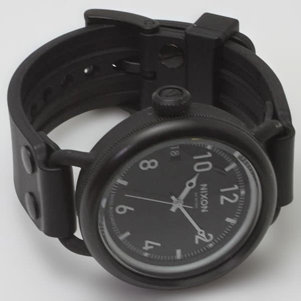 NIXON OCTOBER Quartz Men's Watch — Japanese