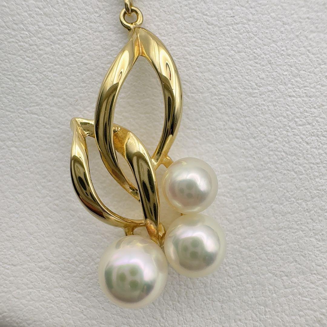 MIKIMOTO K18 necklace featuring 5.0-6.1mm pearls on a 40cm chain with a 2.7cm top pendant