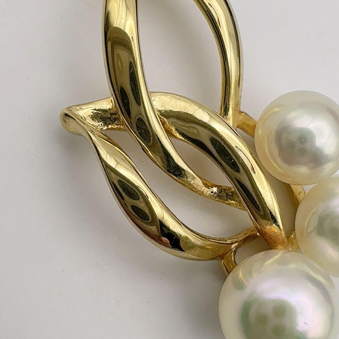 MIKIMOTO K18 necklace featuring 5.0-6.1mm pearls on a 40cm chain with a 2.7cm top pendant
