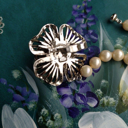 Akoya pearl motif long necklace with 6.5-6.8 mm white pearls on 85 cm silver chain