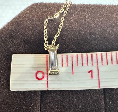 Agete K10 diamond necklace with 0.04ct diamond on 39 cm chain, pendant size 0.55 x 0.2 cm