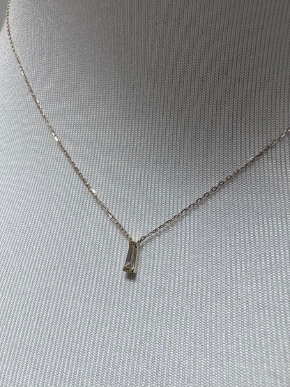 Agete K10 diamond necklace with 0.04ct diamond on 39 cm chain, pendant size 0.55 x 0.2 cm