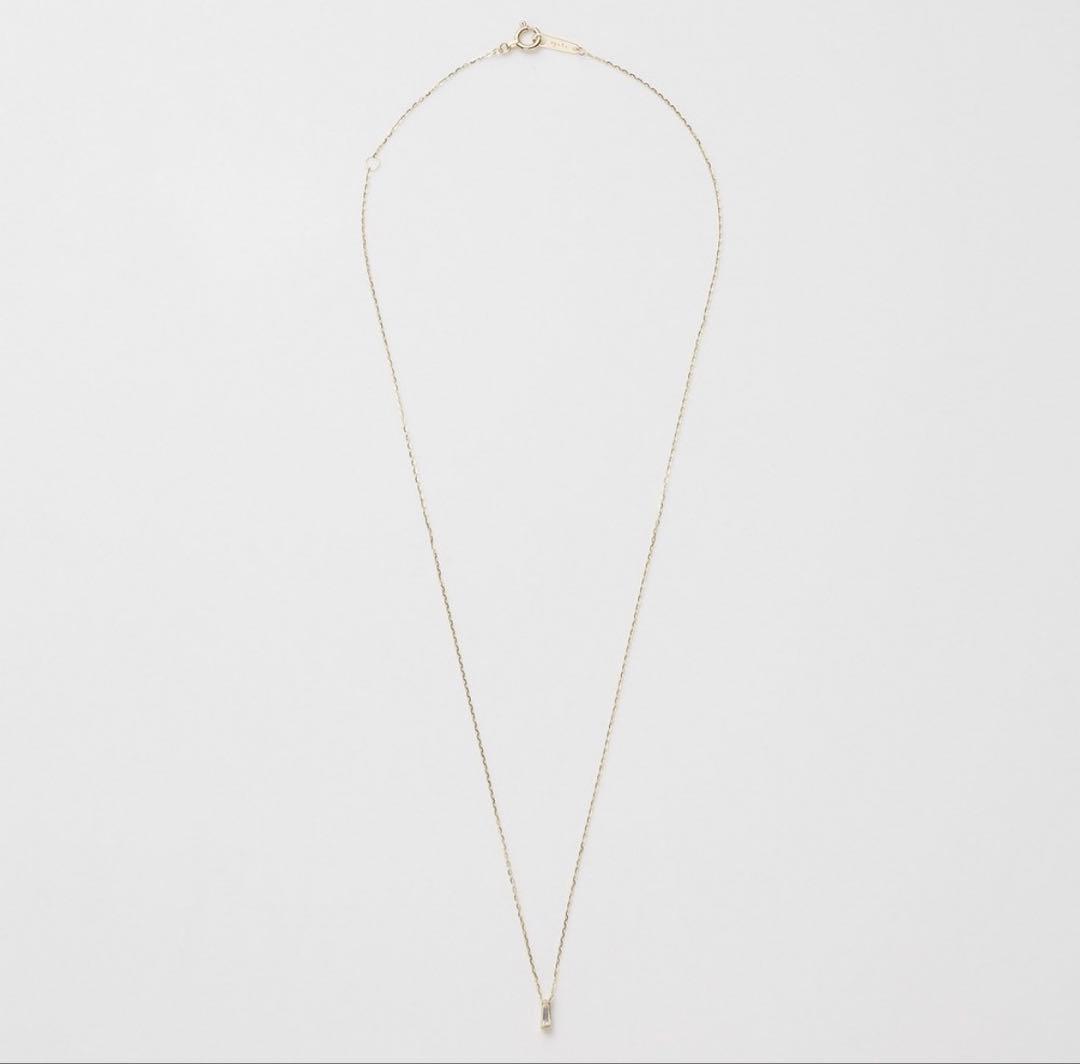 Agete K10 diamond necklace with 0.04ct diamond on 39 cm chain, pendant size 0.55 x 0.2 cm