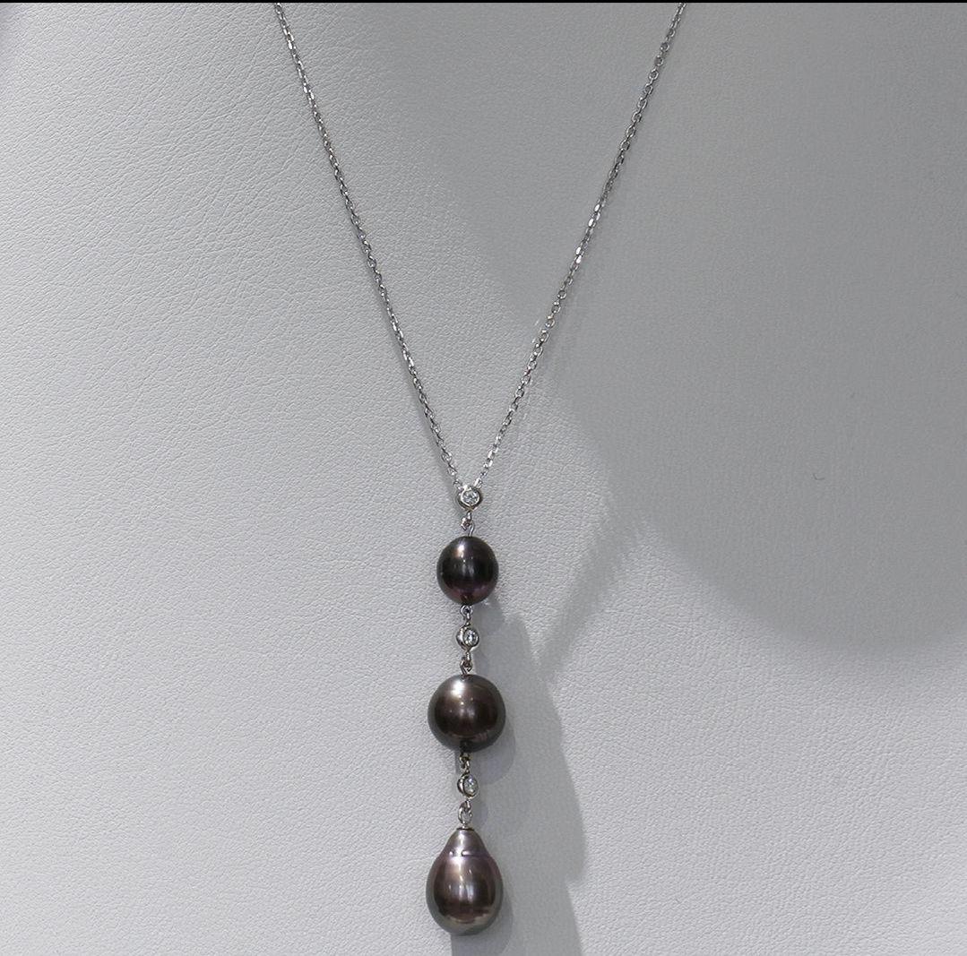 Perleta Mikimoto black pearl necklace with diamond accents on K18 white gold chain, 42cm neck circumference