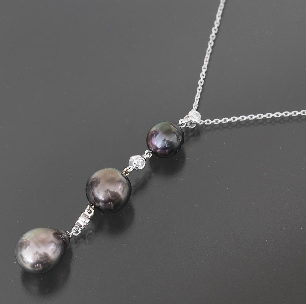 Perleta Mikimoto black pearl necklace with diamond accents on K18 white gold chain, 42cm neck circumference