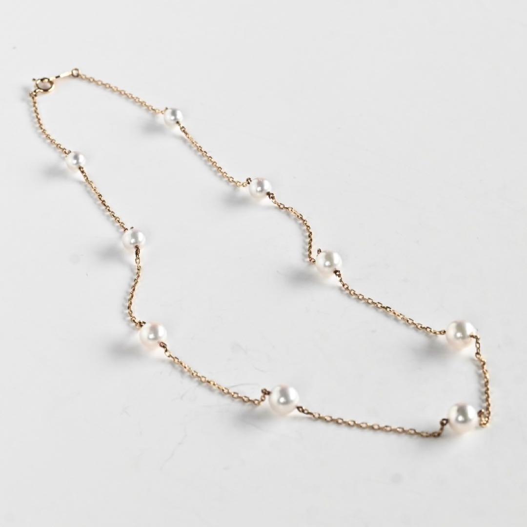 Kuro Pearl Station Necklace featuring nine round pearls with K18 clasp on a 37.5 cm chain
