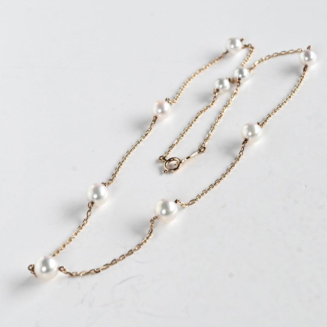 Kuro Pearl Station Necklace featuring nine round pearls with K18 clasp on a 37.5 cm chain