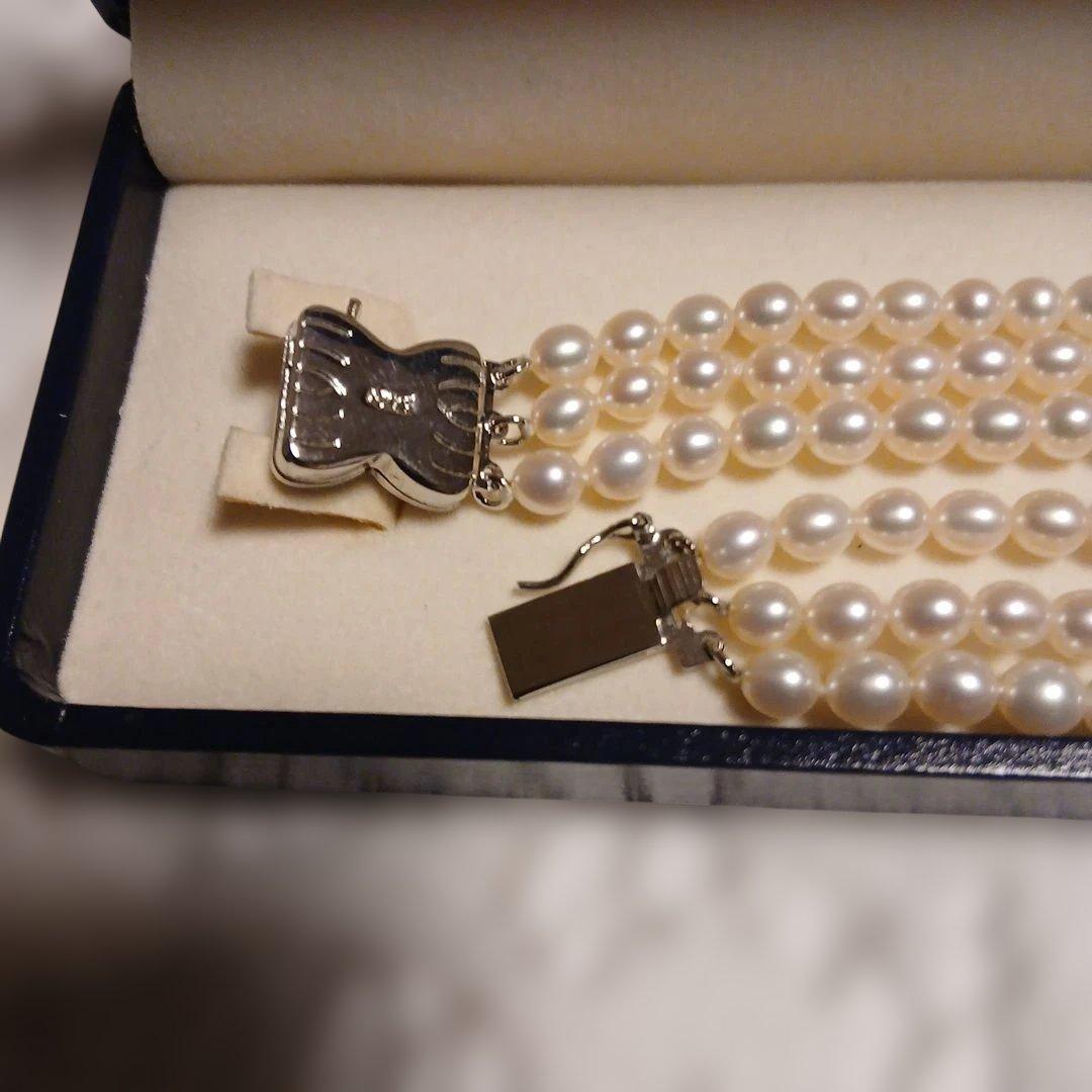 TASAKI White Pearl 3-Row Necklace featuring three rows of 4mm baby white pearls at 42cm length
