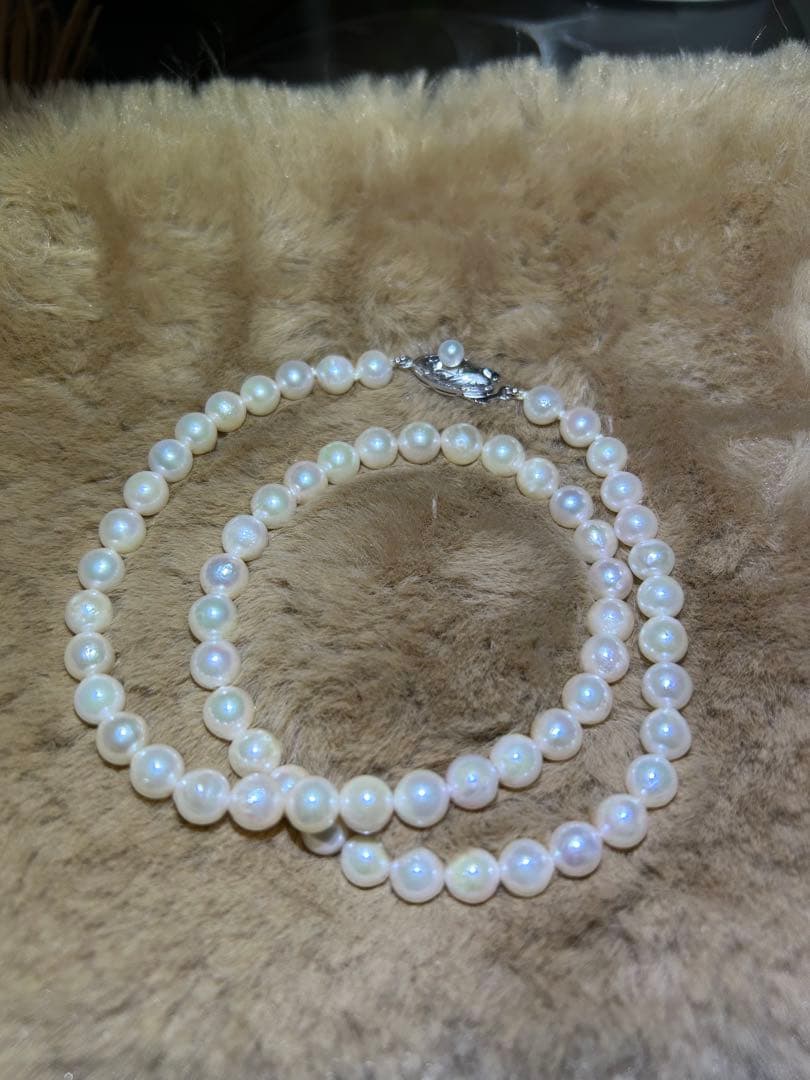 Akoya pearl necklace with silver marking featuring 6mm pearls and 41cm length