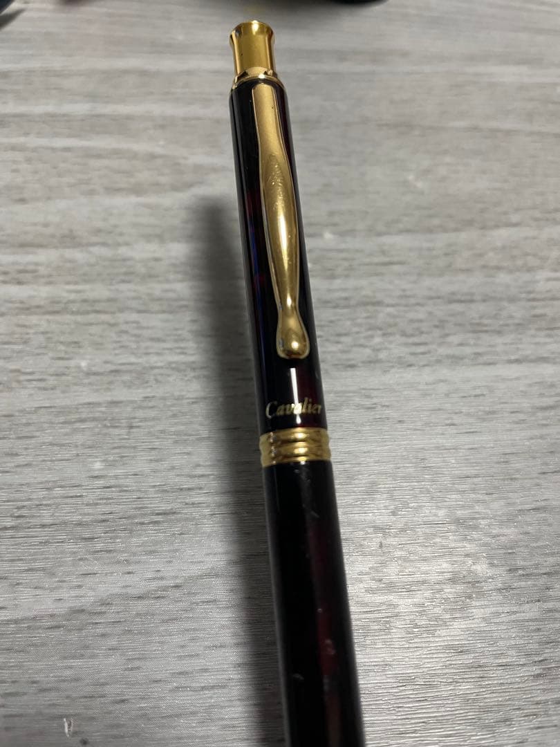 Pilot Cavalier ballpoint pen with red marble barrel and axis, old discontinued model, unused condition