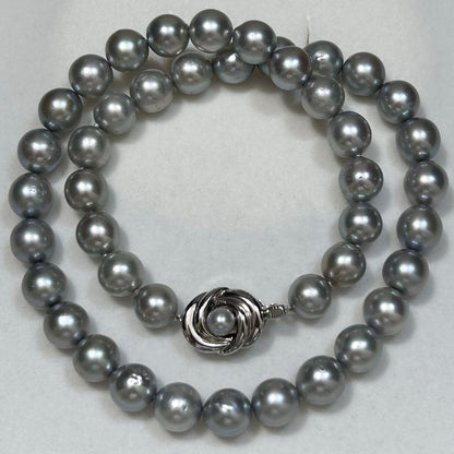 Tasaki Akoya Pearl Necklace for women with 8.5-9.0 mm pearls and 42 cm length