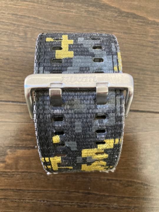 NIXON SBTR009 Analog Men's Watch — Japanese