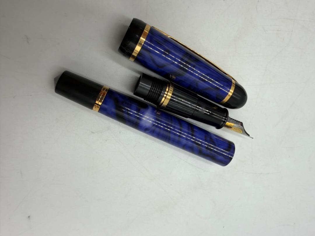 Blue Waterman Filias fountain pen with box, 134 mm length, 23 g weight