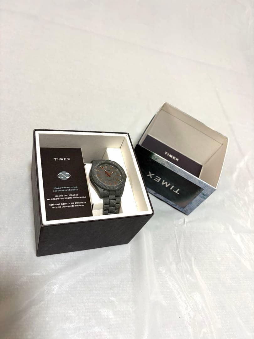 TIMEX Waterbury Ocean TW2V33000 Men's Watch — Japanese