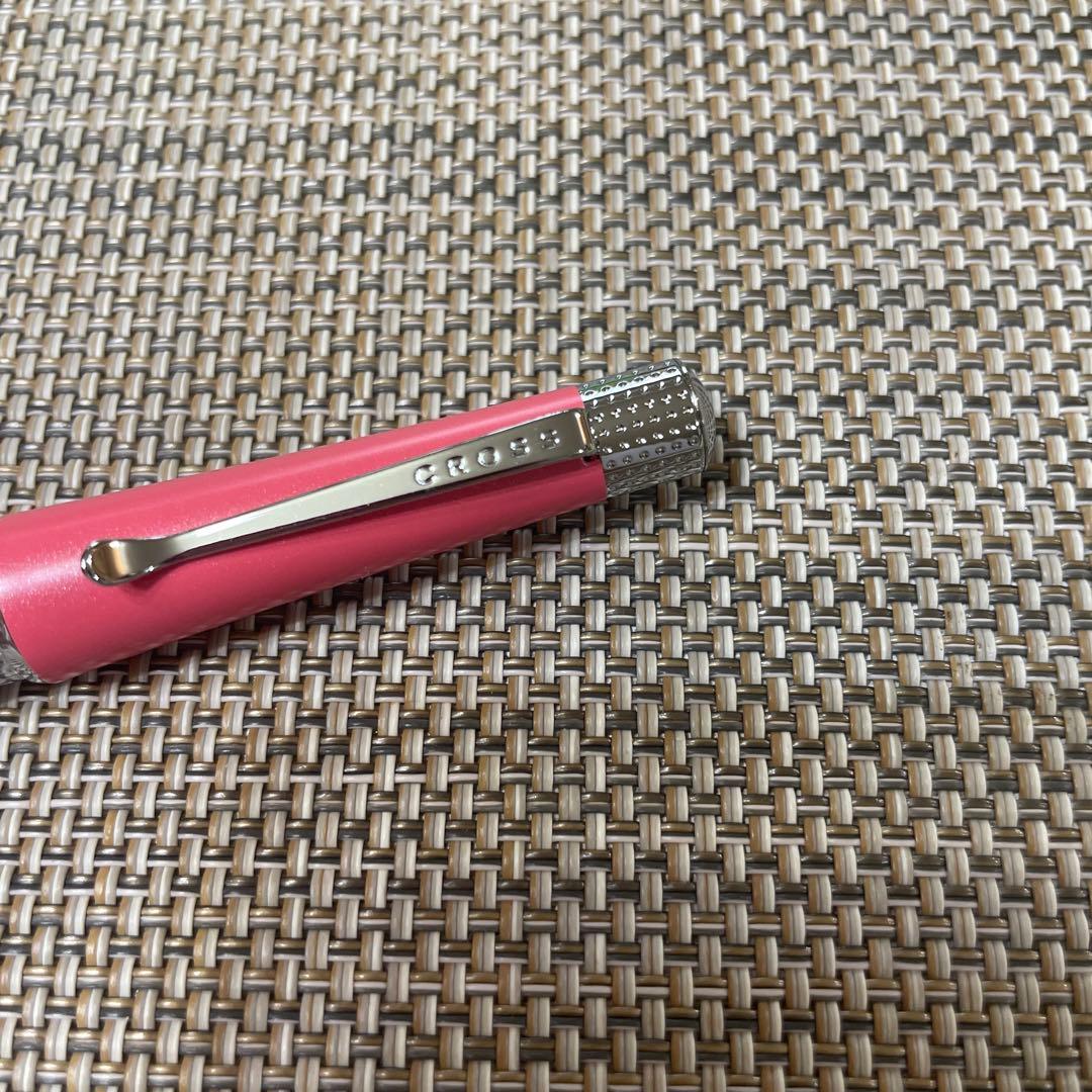 CROSS Twist Ballpoint Pen NO.11 with single color ink and twist type mechanism