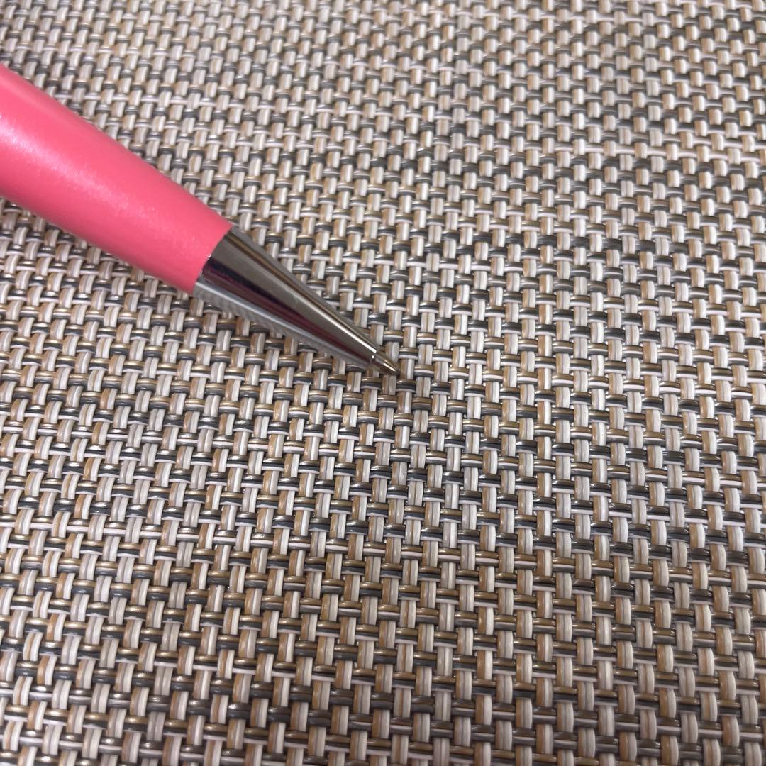 CROSS Twist Ballpoint Pen NO.11 with single color ink and twist type mechanism