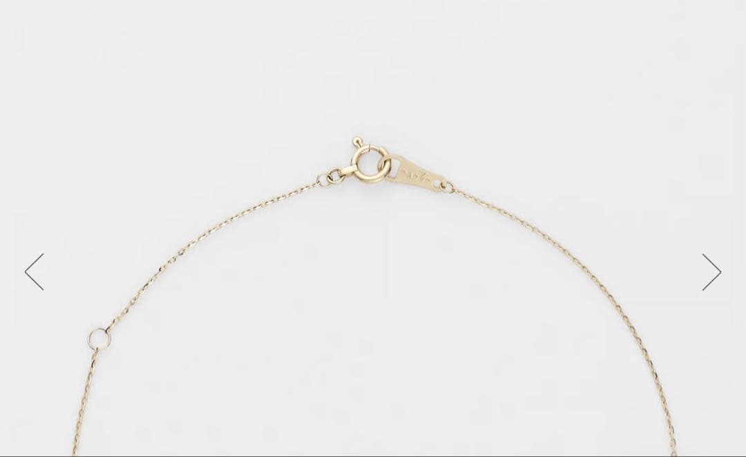 Agete Necklace made of 10 karat gold weighing 0.03 grams showcasing delicate design