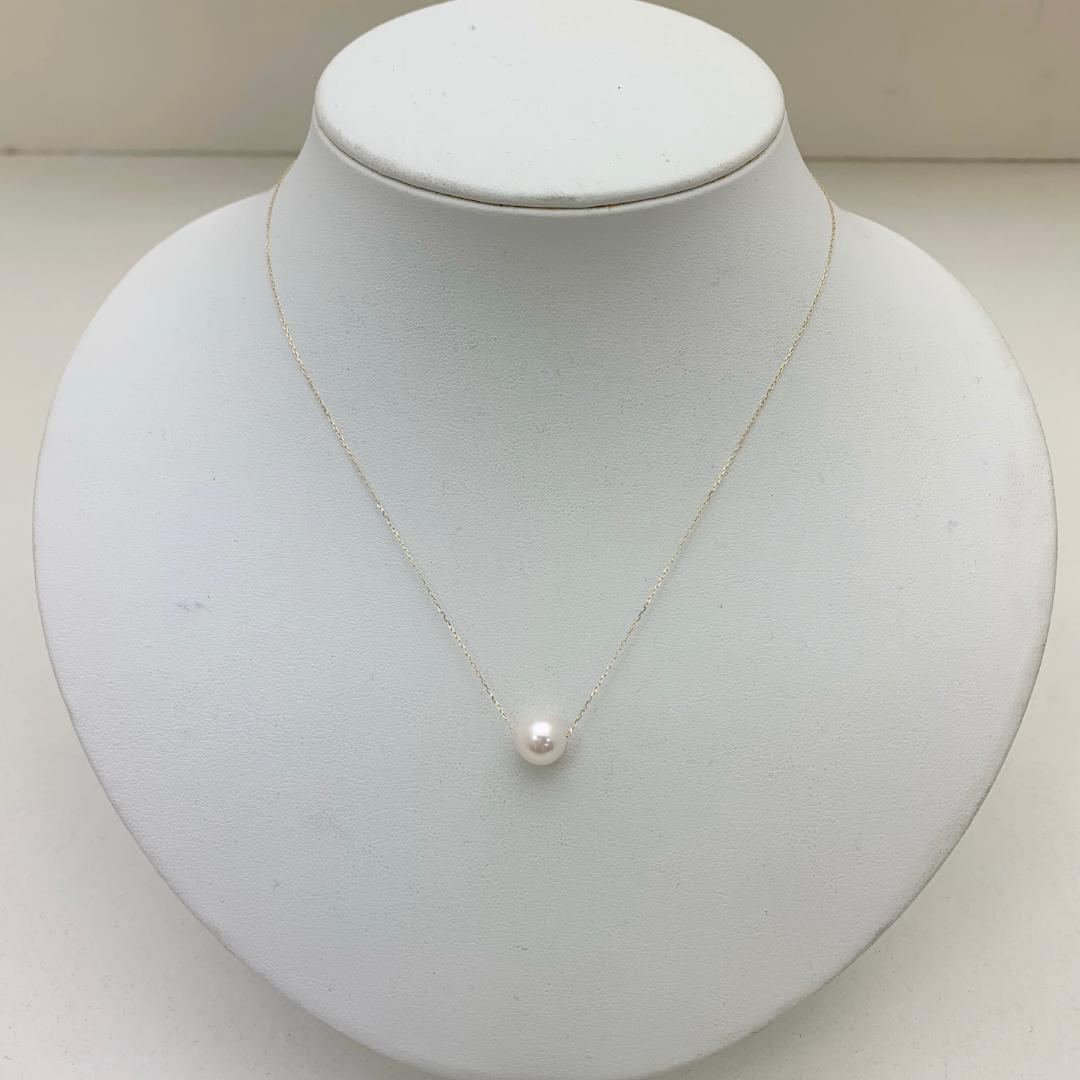 Law Akoya Pearl Necklace with 8.4mm pearl pendant and 40cm K18 yellow gold small bead chain