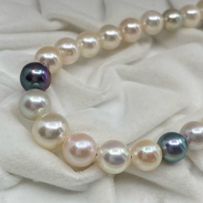 Multicolor Akoya pearl necklace with silver clasp featuring pearls from 4.0mm to 9.1mm in size