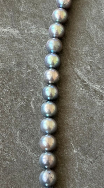 Gray Akoya genuine pearl necklace with silver flower-shaped clasp, 43cm length, 6.5mm pearls