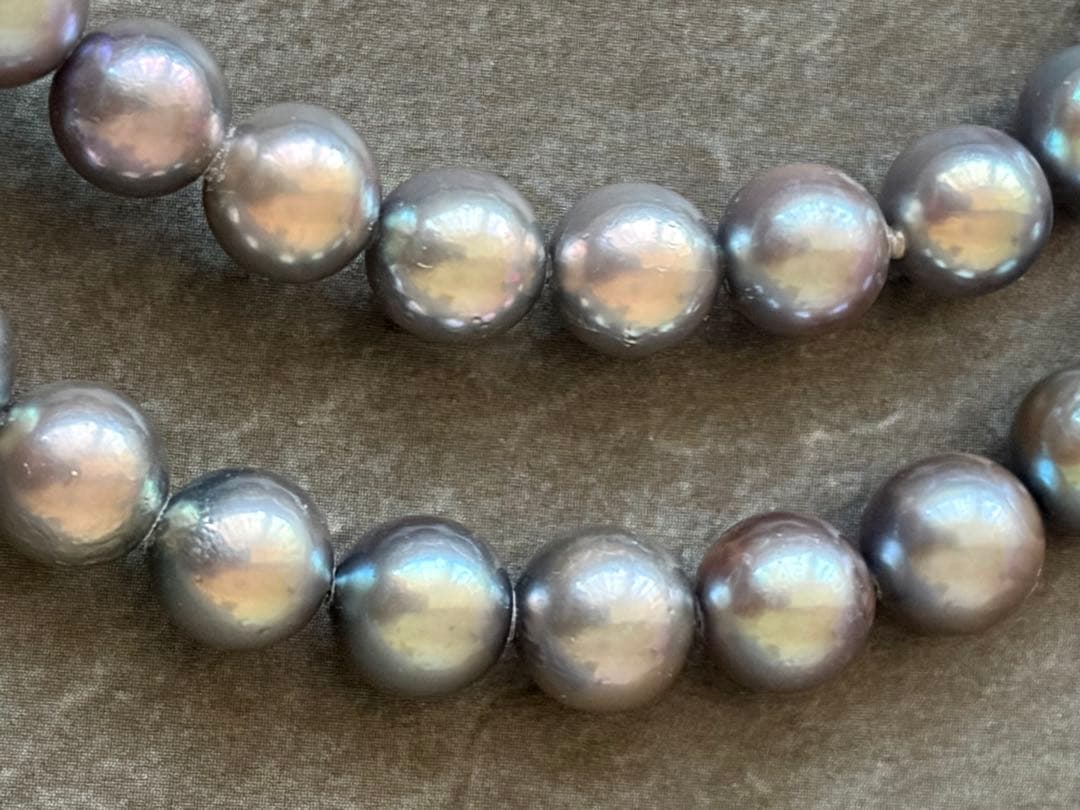 Gray Akoya genuine pearl necklace with silver flower-shaped clasp, 43cm length, 6.5mm pearls