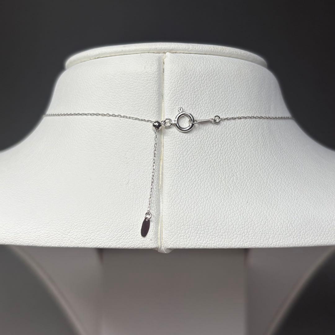 K18WG necklace with a single 8mm white pink Akoya genuine pearl on 18 karat white gold mounting